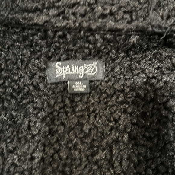 Spring 21 - Picture 4 of 6